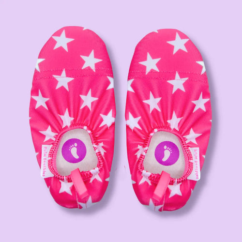 Chaussons d'eau rose motifs étoiles vu du dessus