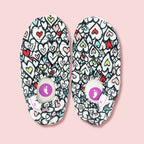 Chaussons d'eau motifs coeur vu du dessus