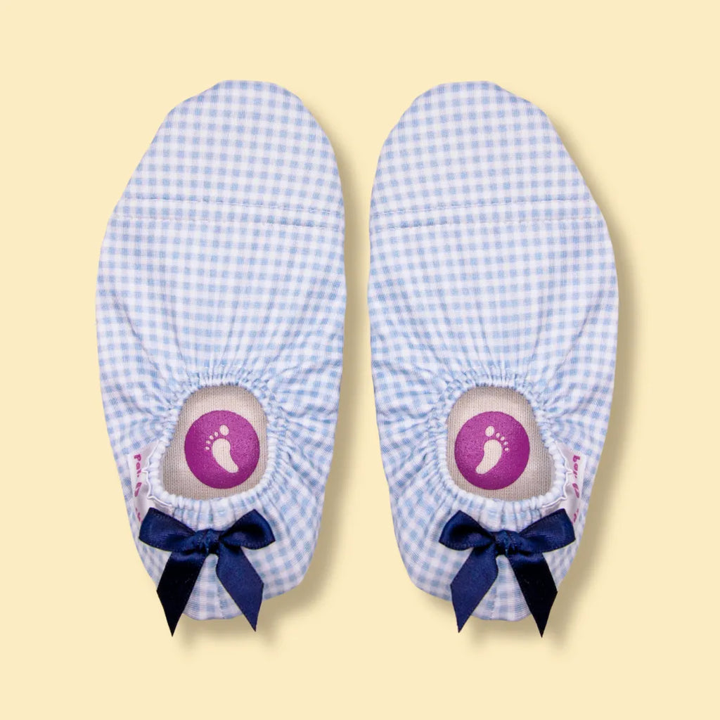 Chaussons d'eau motifs vichy vu du dessus