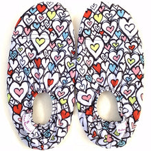 Load image into Gallery viewer, Kids water shoes - hearts design